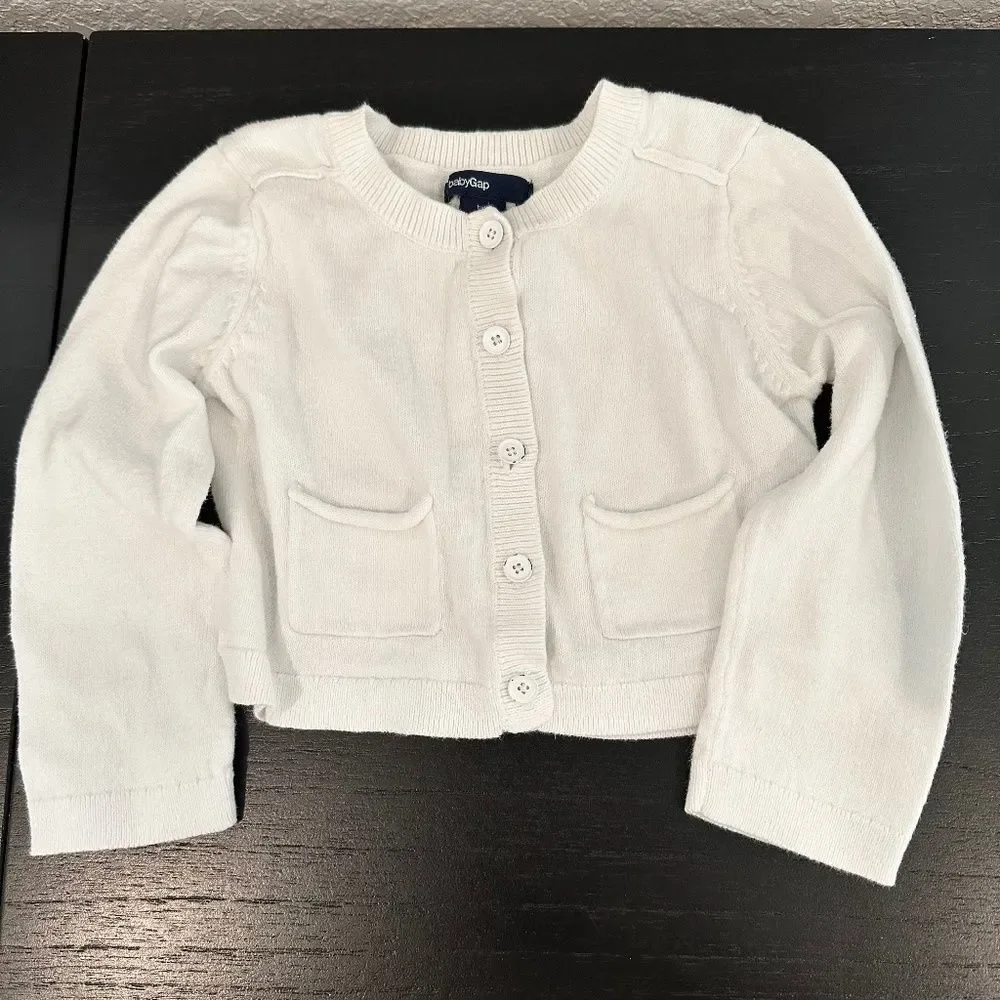 Girl’s Baby Gap White Knit Cardigan Sweater - Size 18-24 months - EUC